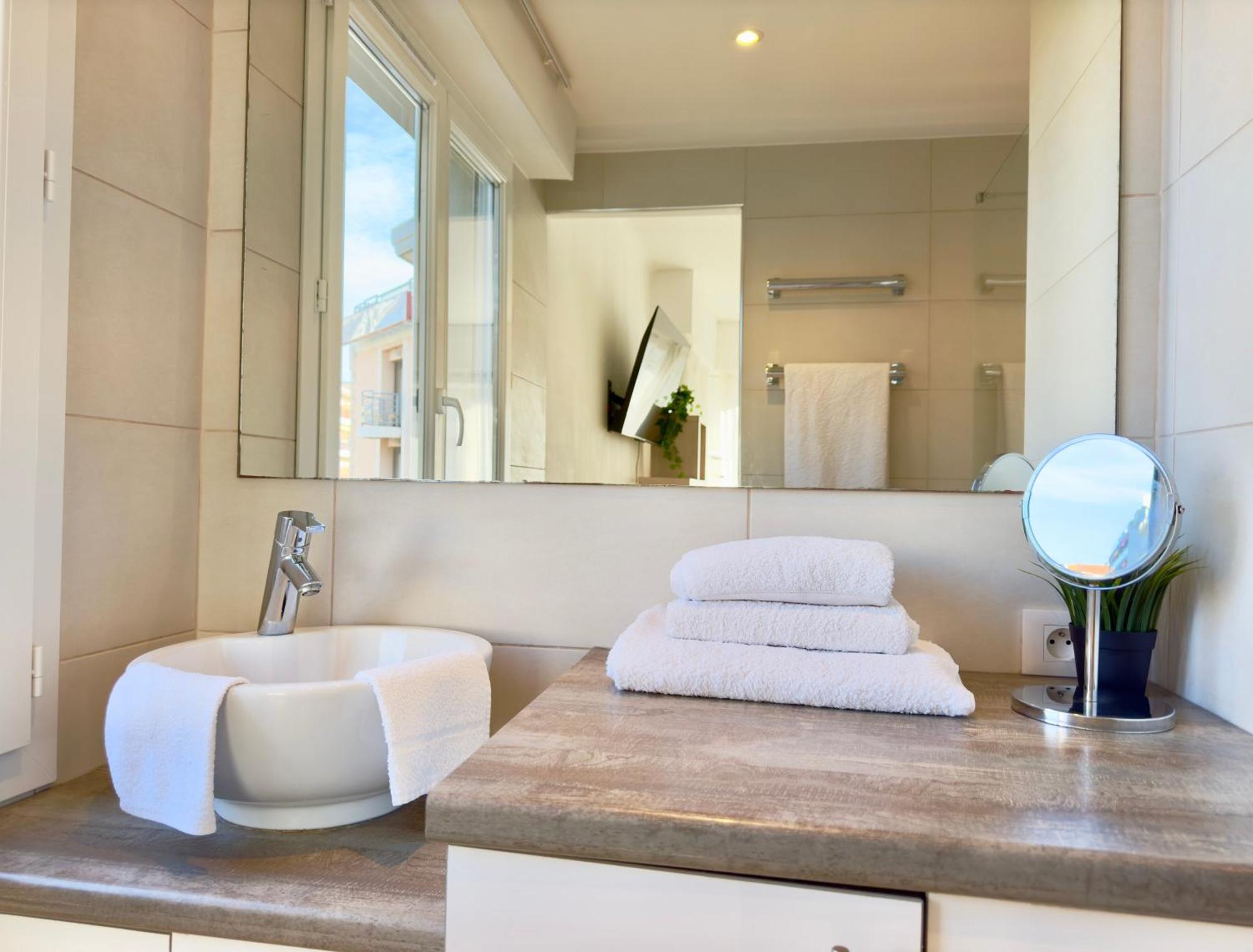 Superbe Appartement Avec Terrasse 1Mn Des Plages De La Croisette Cannes Esterno foto